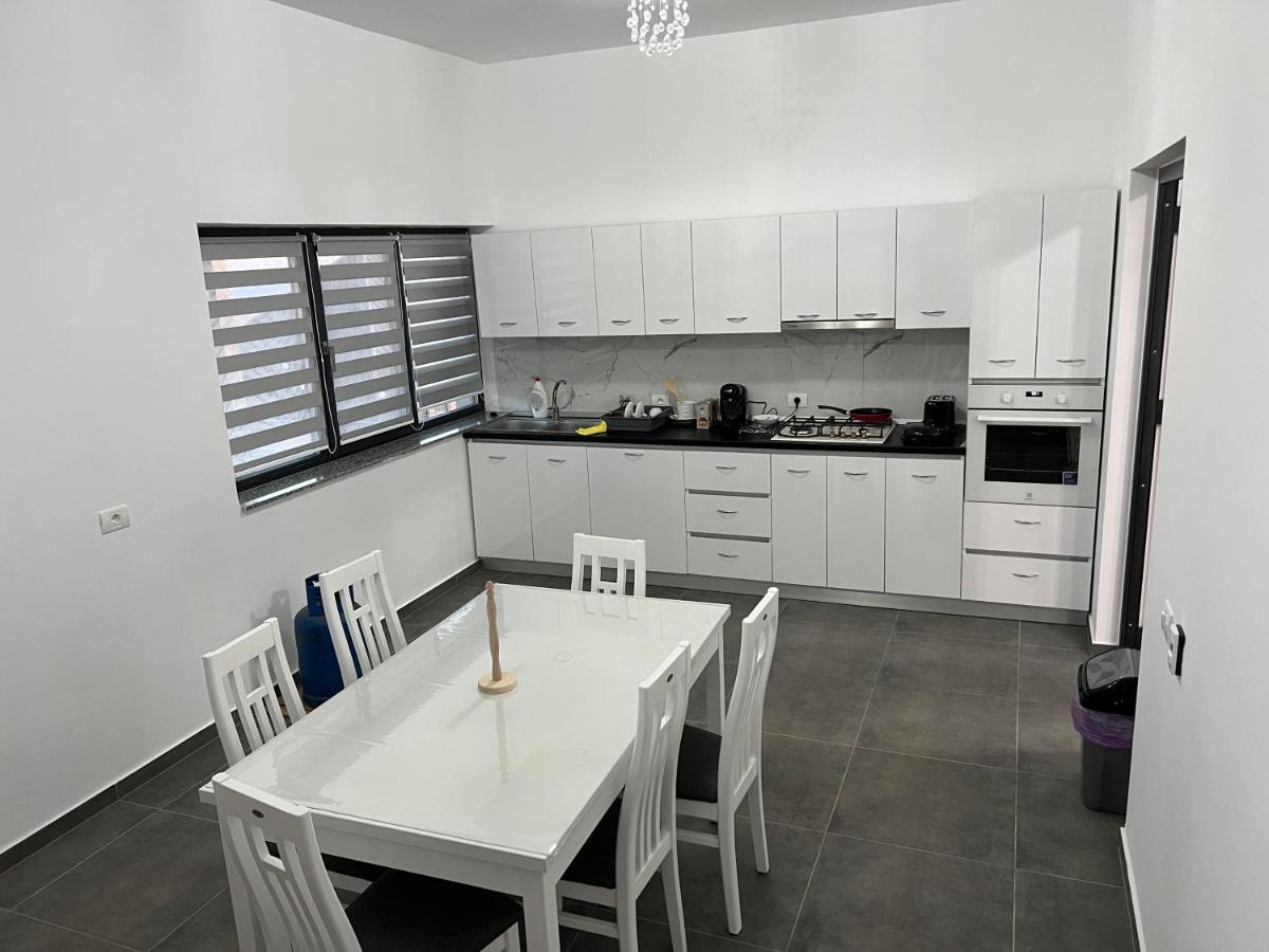 Casa De Vacanta Larisa Novaci-Străini Dış mekan fotoğraf
