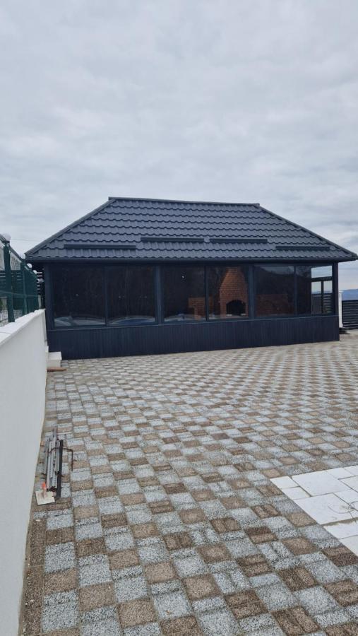 Casa De Vacanta Larisa Novaci-Străini Dış mekan fotoğraf