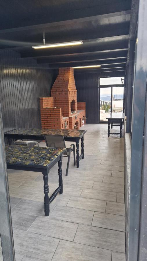 Casa De Vacanta Larisa Novaci-Străini Dış mekan fotoğraf