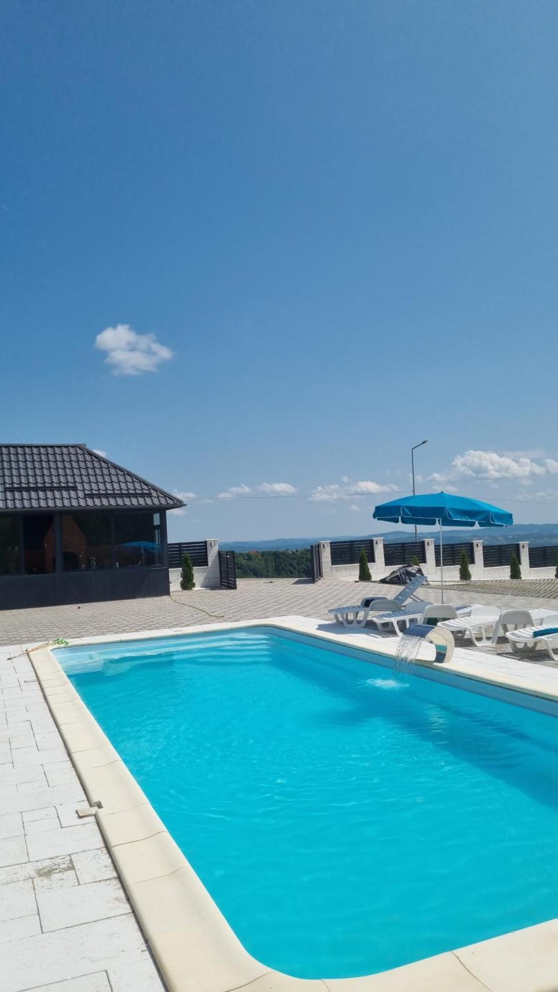 Casa De Vacanta Larisa Novaci-Străini Dış mekan fotoğraf